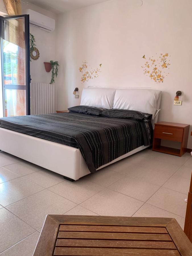 Bed and Breakfast Sonno E Sogni Montesilvano Marina Exterior foto